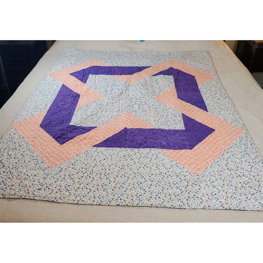Quilts For Kids Round Rock 46x57 Girls' Floral‎ Lavender Patchwork Machine Quilt